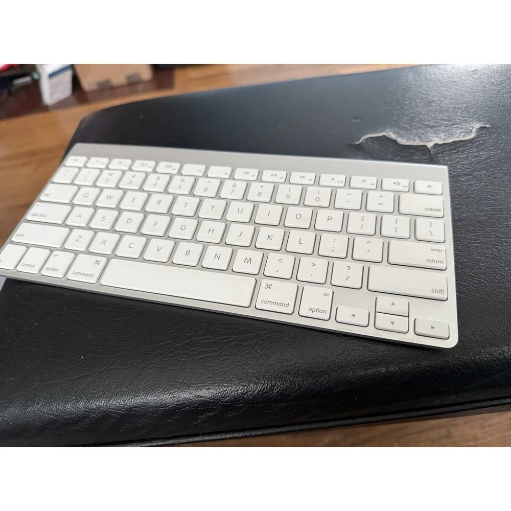GENUINE Apple Wireless Bluetooth Keyboard A1314 Mac Aluminium